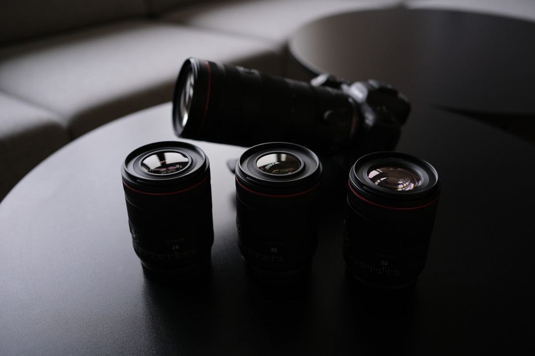 1/100 s, f/2, ISO 500, 23.0 mm