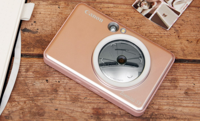 Canon Zoemini S2 - aparat natychmiastowy i drukarka do smartfona w jednym