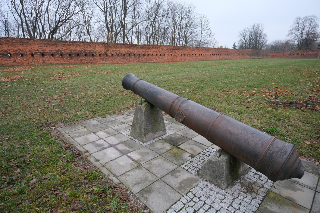 1/170 s, f/3.5, ISO 320, 13.0 mm