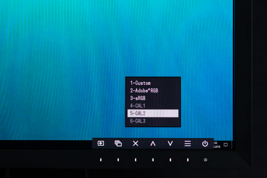 Menu monitora EIZO CG2730