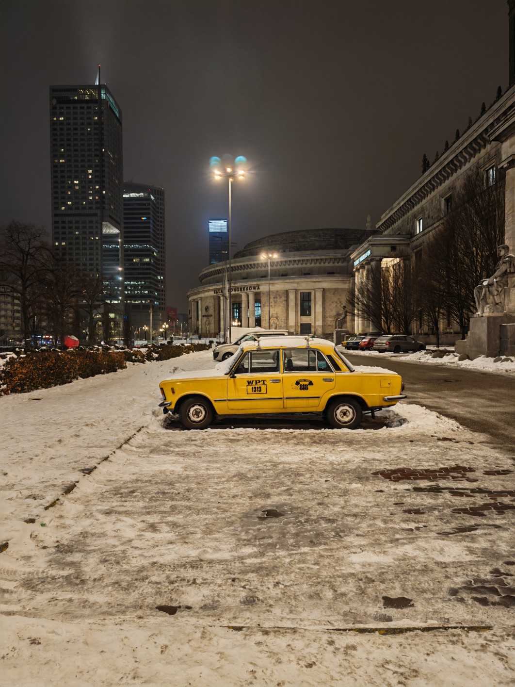 1/33 s, f/1.6, ISO 640, Moduł standardowy