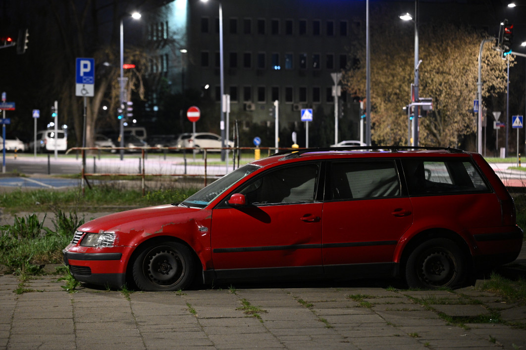1/10 s, f/4, ISO 3200, 120.0 mm