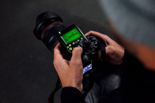 Canon wprowadza ulepszoną wersję wyzwalacza Speedlite Transmitter ST-E3-RT 
