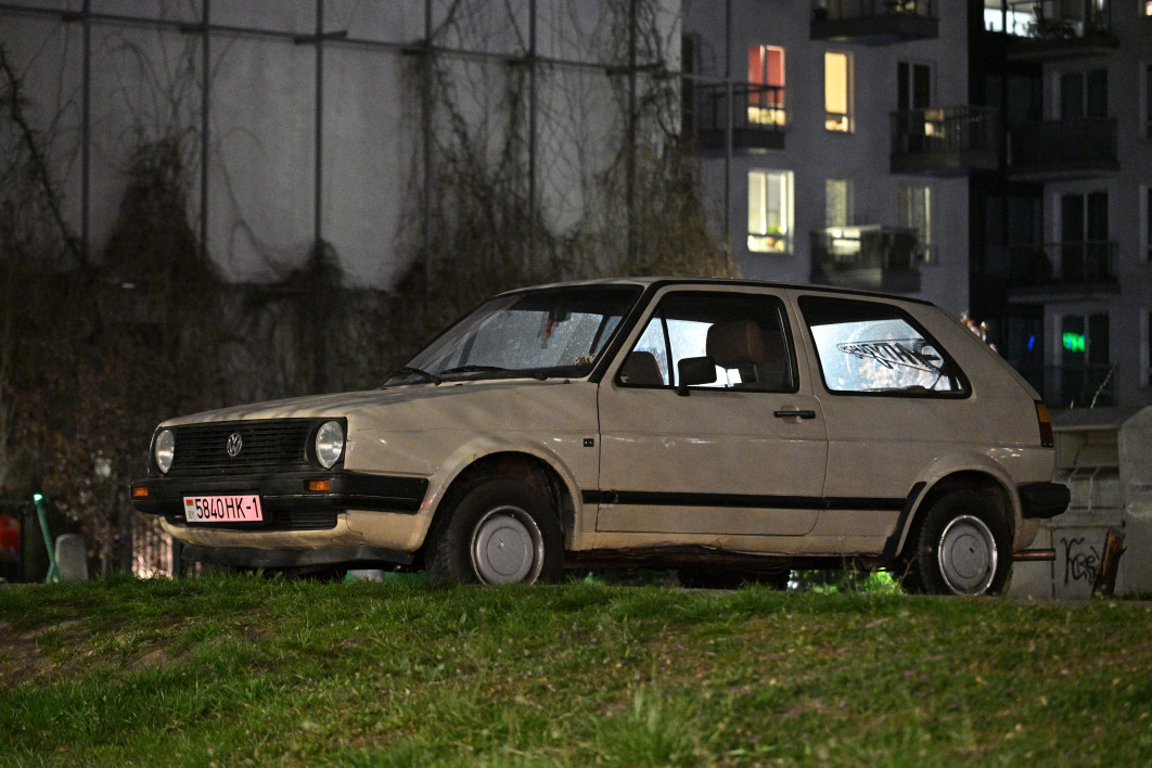 1/10 s, f/4, ISO 18000, 120.0 mm
