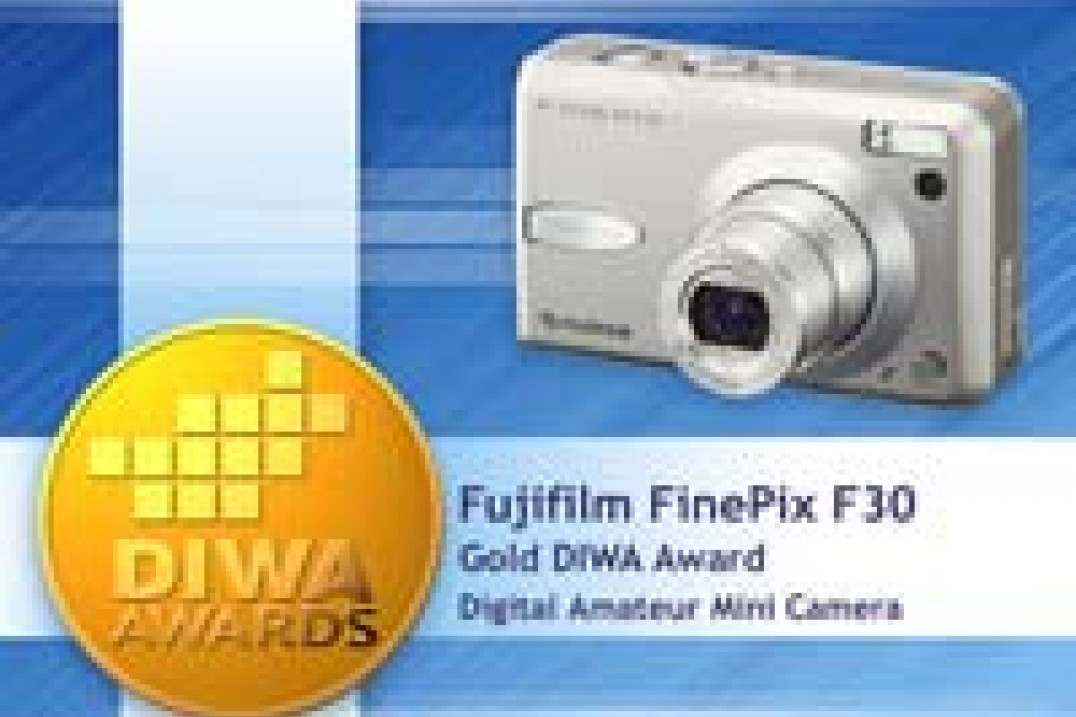 Fujifilm FinePix F30 uhonorowany Złotym medalem DIWA