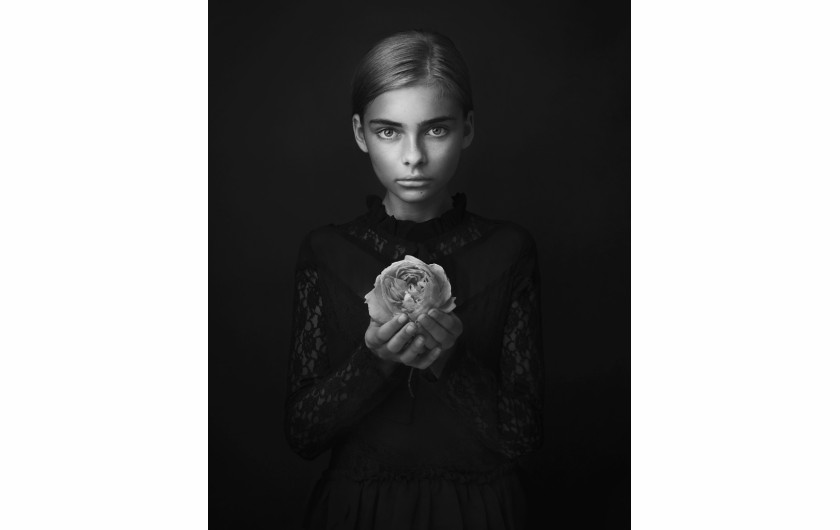 fot. Lisa Vesser, Hope, 3. miejsce w kategorii Portrait / B&W Child 2018