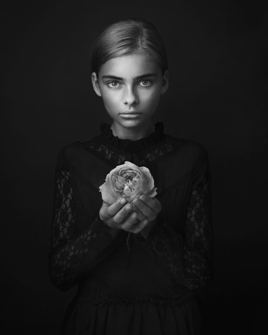 fot. Lisa Vesser, Hope, 3. miejsce w kategorii Portrait / B&W Child 2018
