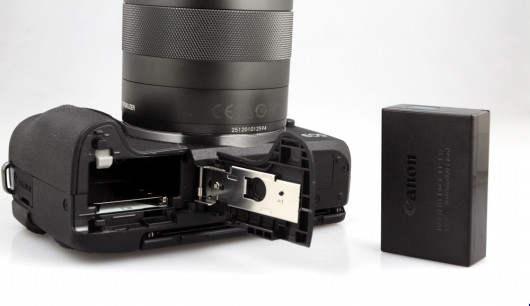 Canon EOS M3