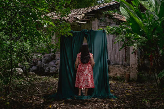 Fot. Koral Carballo, z projektu Blood Summons / Leica Women Photo Project 2025