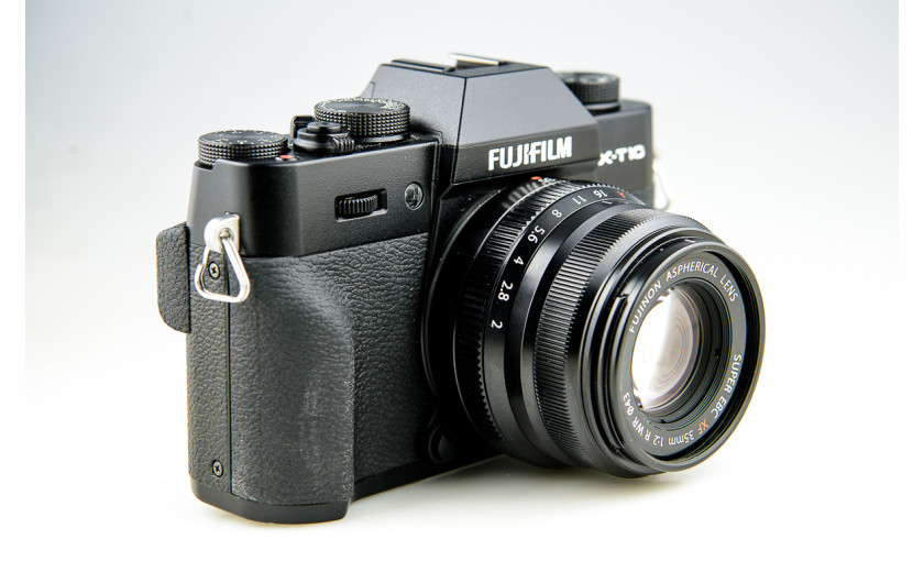 Fujifilm Fujinon XF 35 mm F/2 R WR