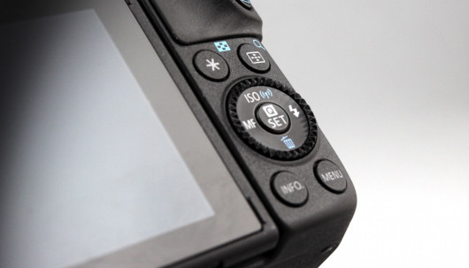 Canon EOS M3