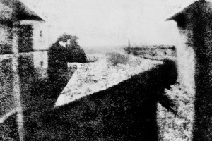 Od cudu techniki do medium, bez którego nie umiemy dziś już żyć. Fotografia kończy 200 lat - zobacz jak ewoluowała na przestrzeni lat