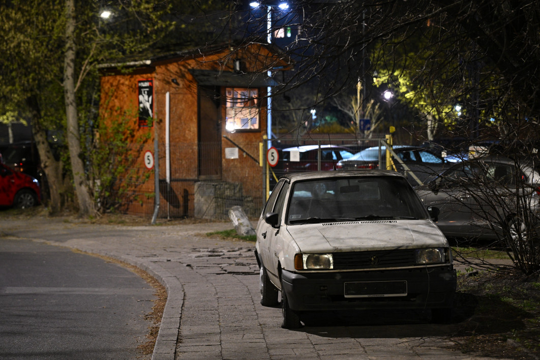 1/5 s, f/5, ISO 3200, 120.0 mm