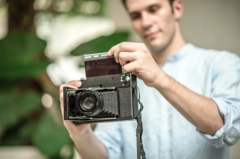 MiNT InstantKon RF70 - zaawansowany natychmiastowy aparat na wkłady Instax Wide oficjalnie zaprezentowany