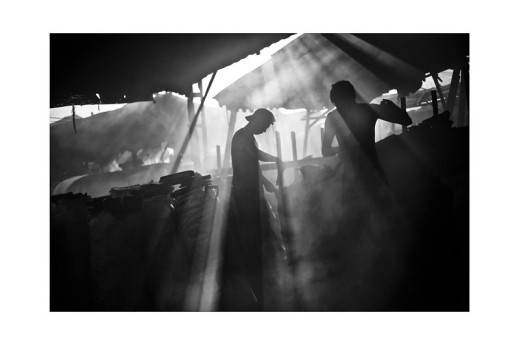 "Robotnicy" Mariusza Janiszewskiego w Leica Gallery