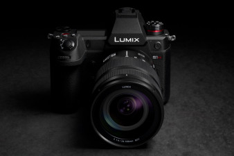 Panasonic Lumix S1H - bezlusterkowy potwór nakierowany na profesjonalnych filmowców. Nagrywa wideo w 6K