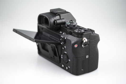 Sony A7 II - odchylany ekran