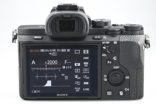 Sony A7 II - odchylany ekran