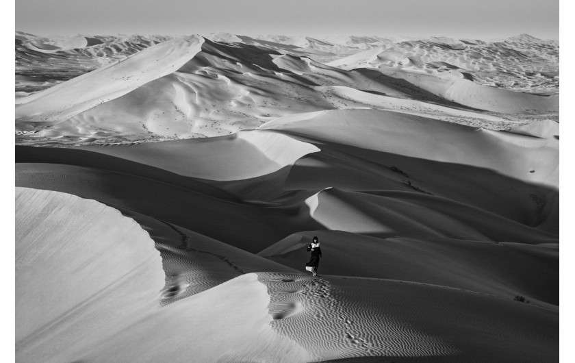 fot. Birgit Neiser, z cyklu Oman Desert, 1. nagroda w kategorii Landscapes / Monovisions Photography Awards 2019