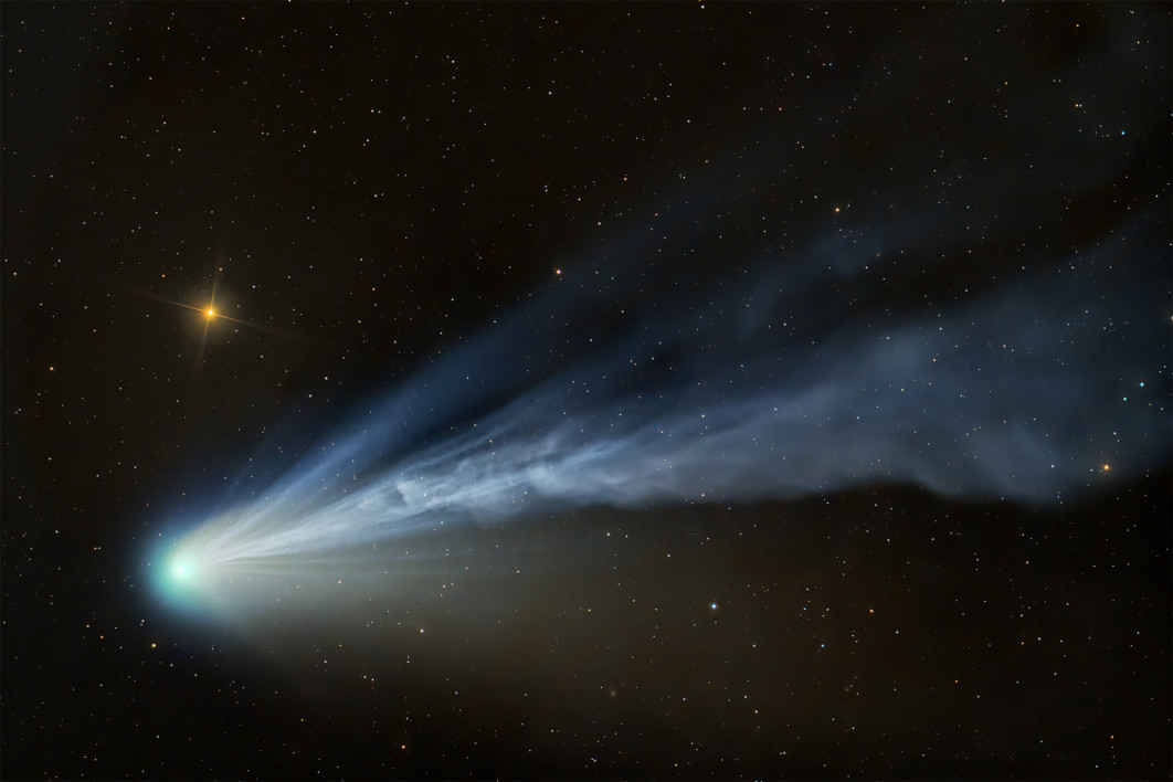 Fot. Dan Bartlett, &quot;Comet 12P/Pons−Brooks Taking a Final Bow&quot;, 1. miejsce w kat. Planets, Comets &amp; Asteroids / ZWO Astronomy Photographer of the Year 2025