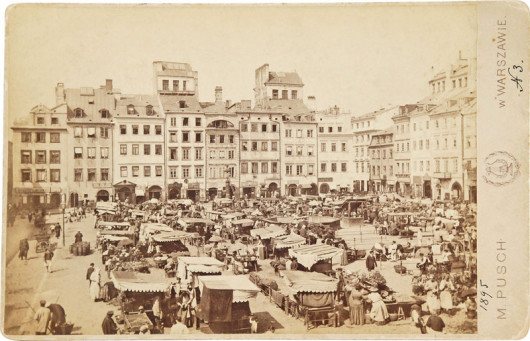 Atelier M. Pusch, Targ na Rynku Staromiejskim, ok. 1895
