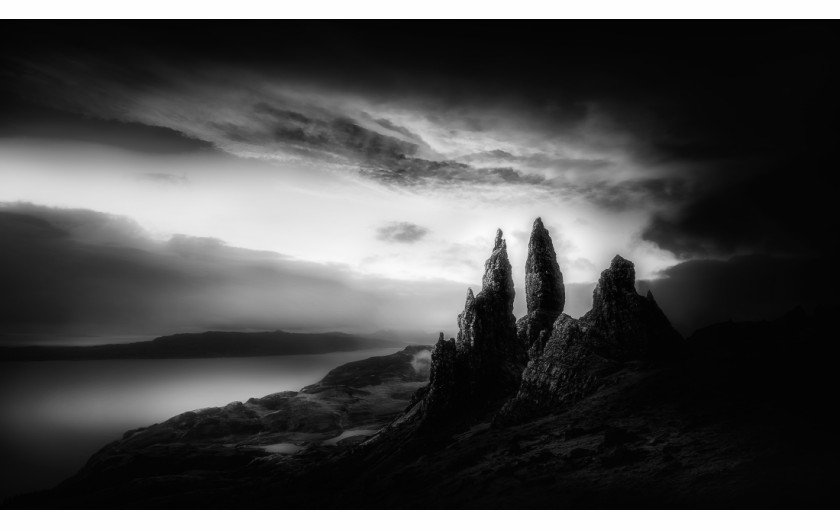 fot. Veselin Atanasov, z cyklu The dramatic weather in nothern Scotland, 2. nagroda w kategorii Landscapes / Monovisions Photography Awards 2019