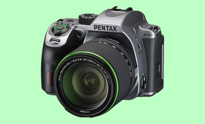  Pentax K-70 - hybrydowy AF i Pixel Shift w kompaktowym i uszczelnionym body