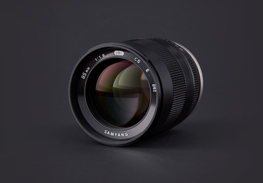 Samyang MF 85 mm f/1.8 ED UMC CS - manualna portretówka do bezlusterkowców z matrycą APS-C