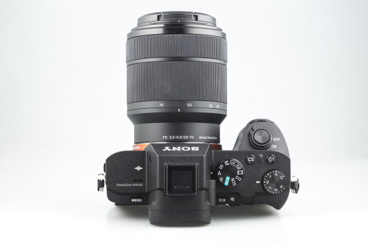 Sony A7 II z obiektywem Sony FE 28-70mm f/3.5-5.6 OSS