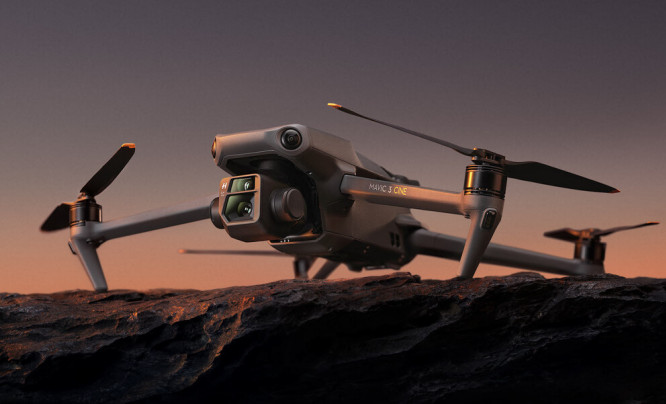  DJI Mavic 3 i Mavic 3 Cine - matryca 4/3, 4K 120 kl./s ProRes 422 HQ i 45 minut lotu