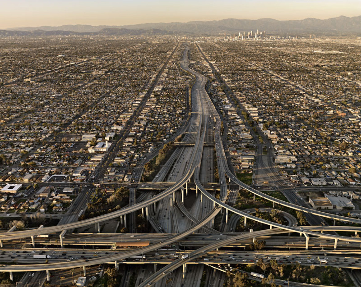 Highway #5. Los Angeles, California, USA. 2009 (c) Edward Burtynsky. Courtesy Nicholas Metivier, Toronto. Stefan Röpke, Köln
