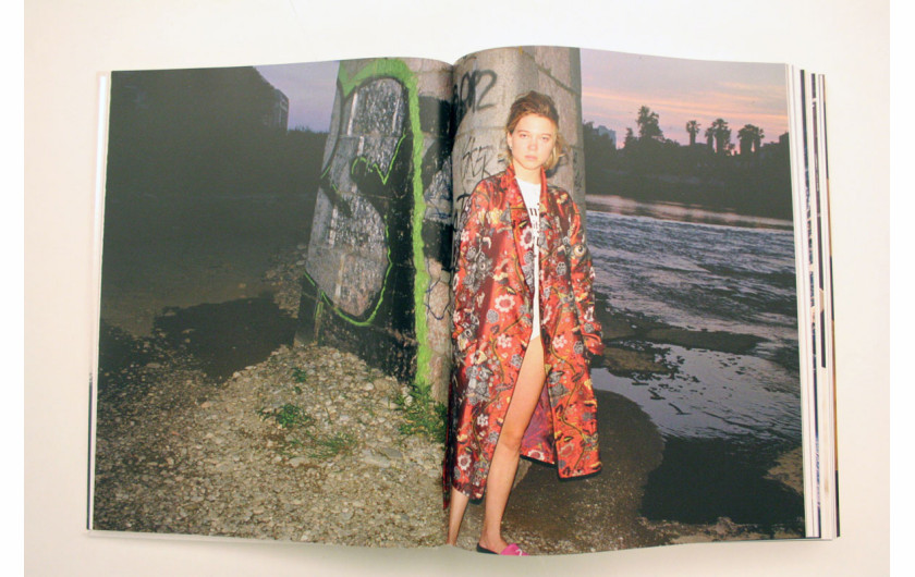 Zdjęcie z albumu „Louis Vuitton Fashion Photography