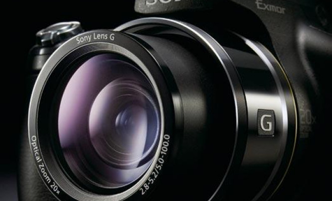  Sony Cyber-shot DSC-HX1 - naładowany technologią