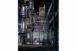 Oil Refineries #22. St. John. New Brunswick, Canada, 1999 (c) Edward Burtynsky. Courtesy Nicholas Metivier, Toronto. Stefan Röpke, Köln