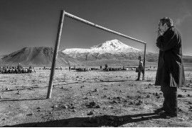 fot. Murat Yazar, z cyklu "Shadows of Kurdistan", 1. nagroda w kategorii People / Monovisions Photography Awards 2019