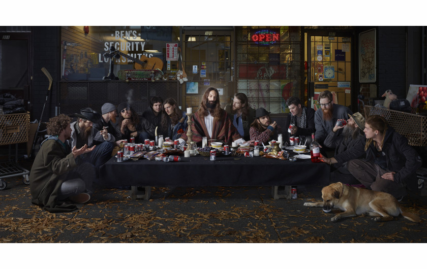 fot. Dina Goldstein, The Last Supper East Vancouver, 2. miejsce w kategorii Creative / Urban Photo Awards 2019