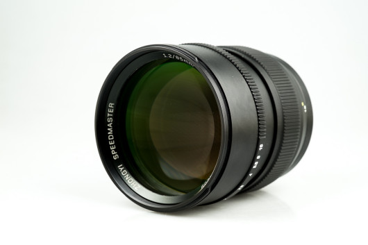 Mitakon Speedmaster 85 mm f/1.2 