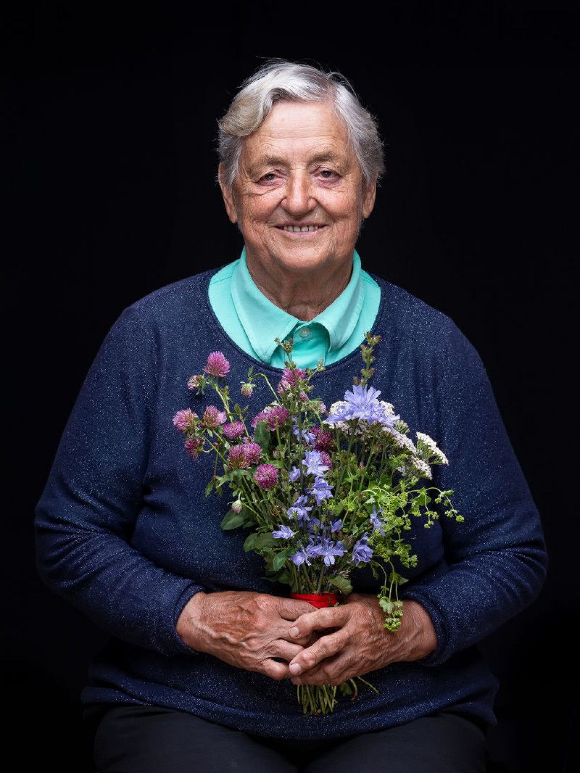 fot. Dominika Koszowska, "The Last Herb Pickers", Srebrny medal w amatorskiej kategorii Editorial