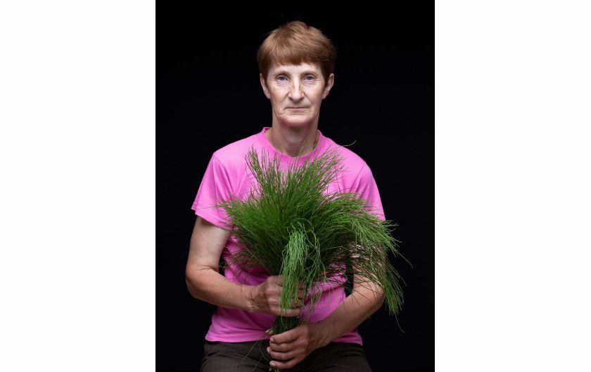 fot. Dominika Koszowska, The Last Herb Pickers, Srebrny medal w amatorskiej kategorii Editorial