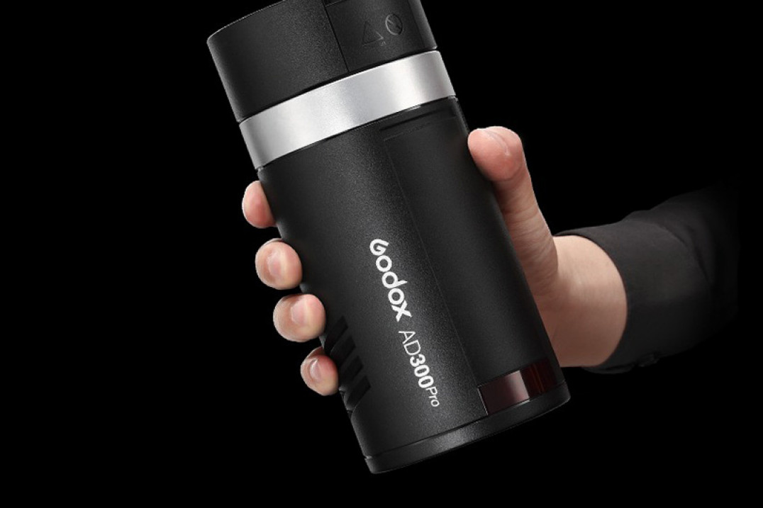 Godox Witstro AD300Pro TTL - kompaktowa i mocna głowica plenerowa trafia na polski rynek