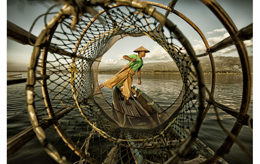 Inle Lake, FISHERMAN AT INLE LAKE, I miejsce w kategorii Under 20 Siena International Photo Awards 2018