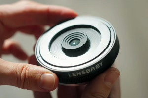 Lensbaby Twist 28 - szerokokątny pancake z efektownym rozmyciem