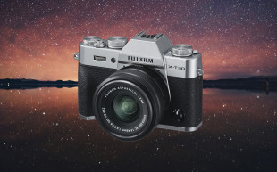 Fujifilm X-T30 - mocne wnętrze godne flagowca, ta sama zwarta budowa