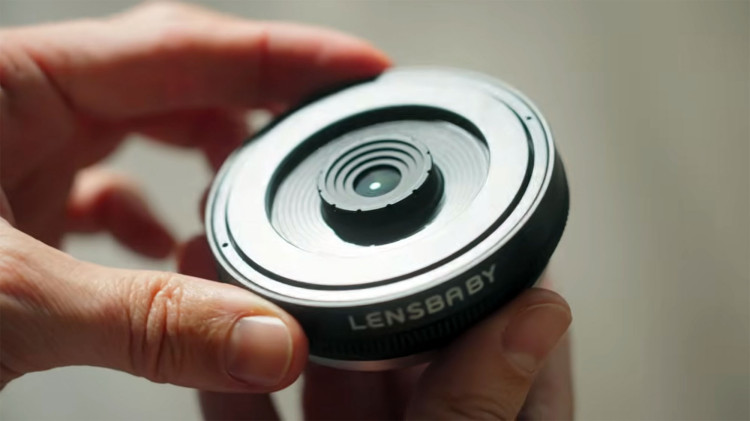 Lensbaby Twist 28 - szerokokątny pancake z efektownym rozmyciem