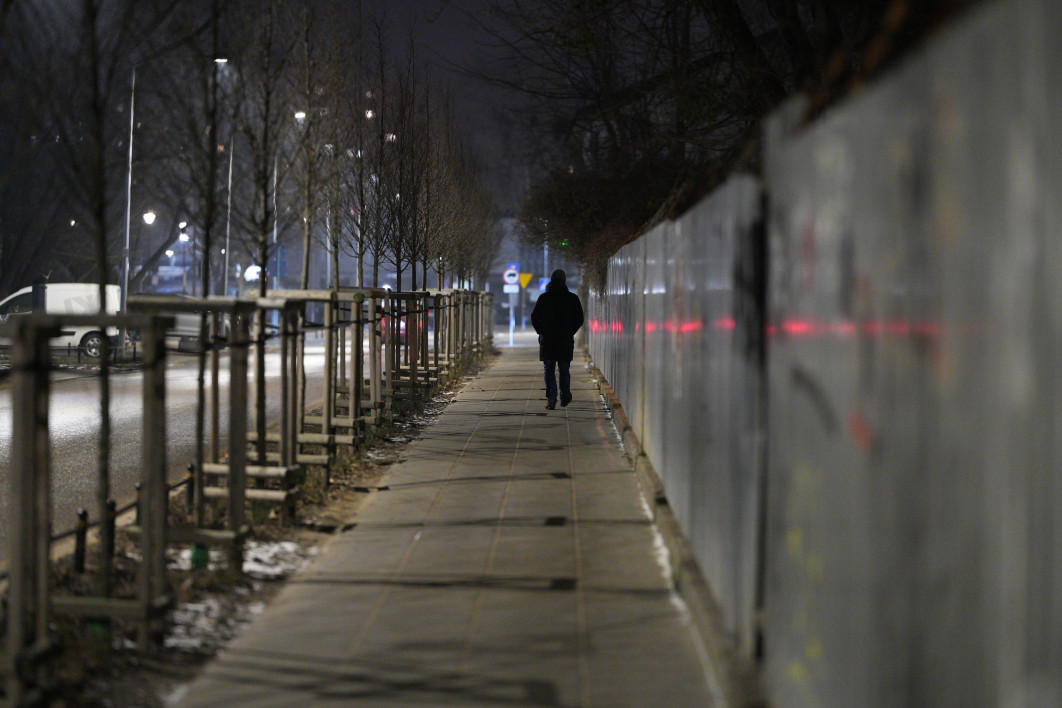 1/60 s, f/1.8, ISO 5000, 135.0 mm