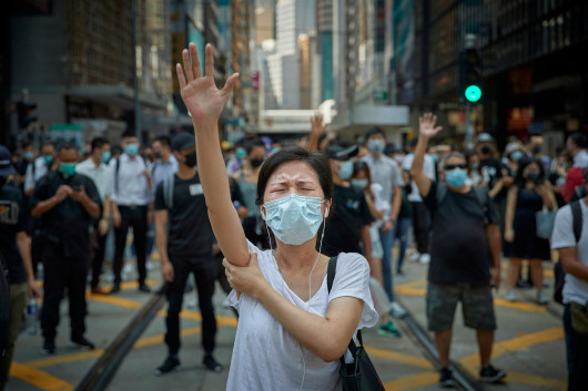 fot. Kiran Ridley, z cyklu Pro Democracy Demonstrations, Hong Kong: The Revolution of Our Time, Editorial / Press Photographer Of the Year / IPA 2020