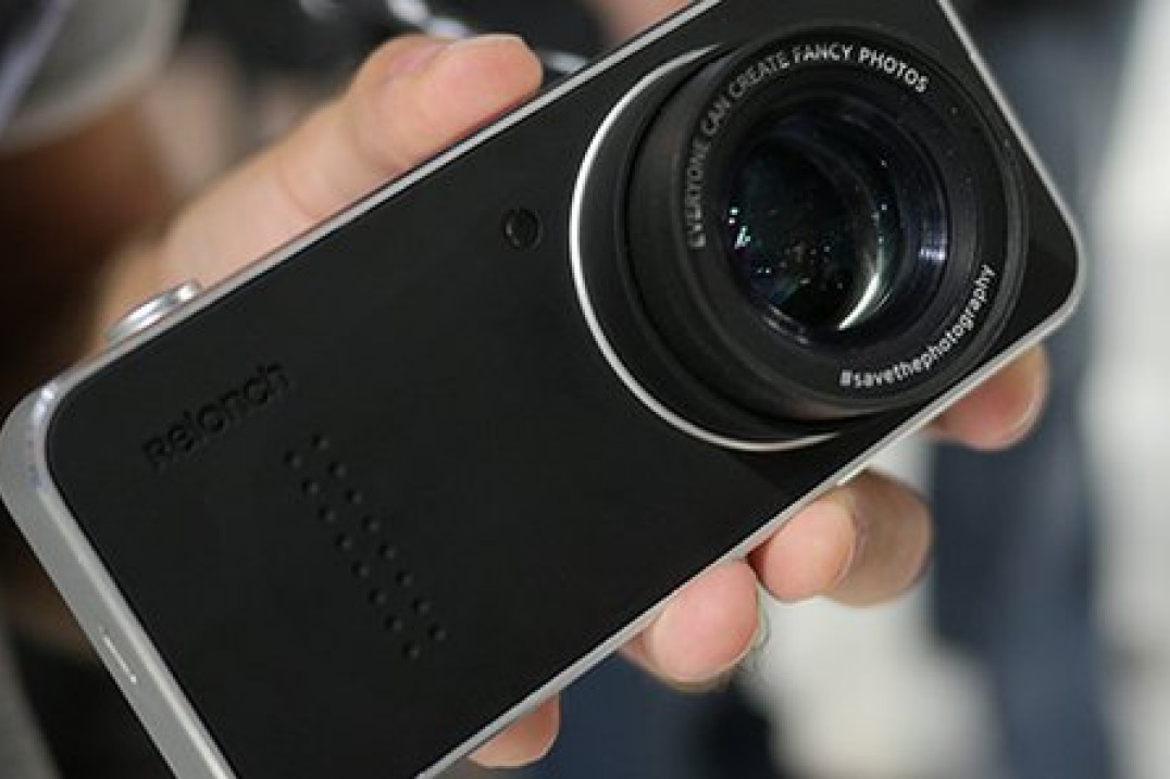 Relonch - APS-C w smartfonie