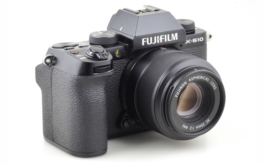 Fujifilm X-S10