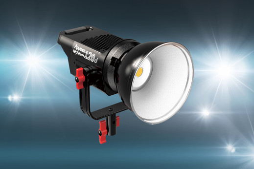 Aputure Light Storm LS C120d to zaawansowany model, który może namieszać w segmencie lamp LED