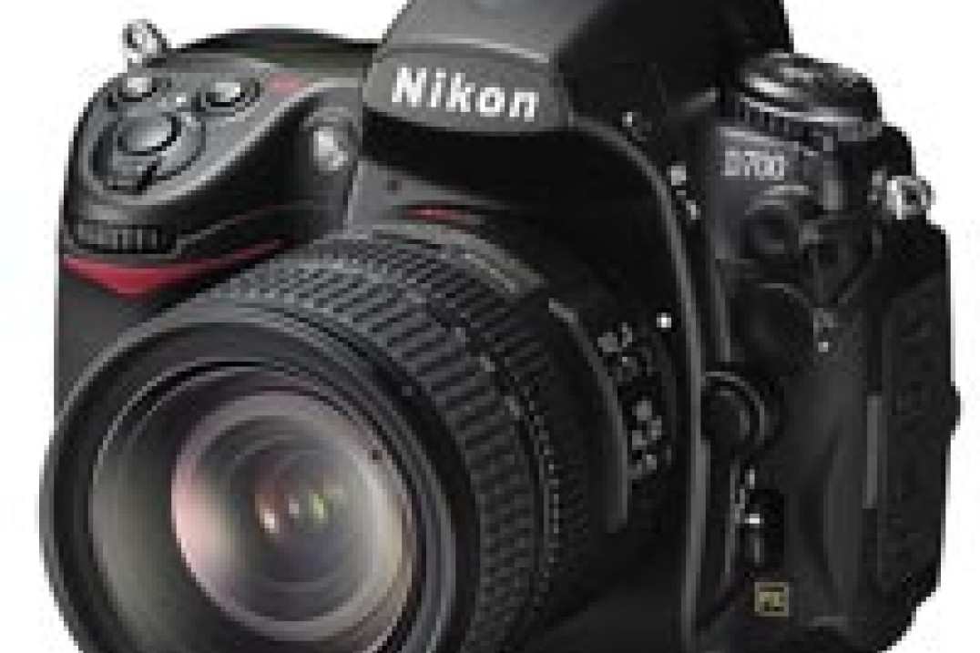 Nikon D700 - trzysetka z pełnoklatkową matrycą